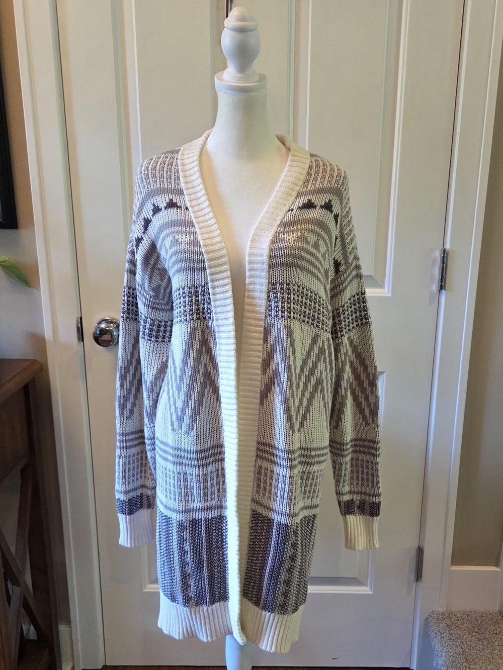 Falls Creek Aztec Pattern Open Front Sweater Womens S/M